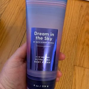 Bath & Body Works lotion